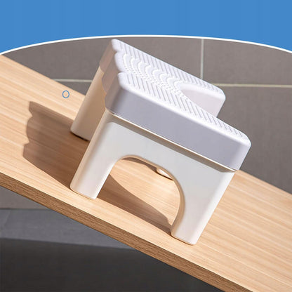 Podnóżek toaletowy